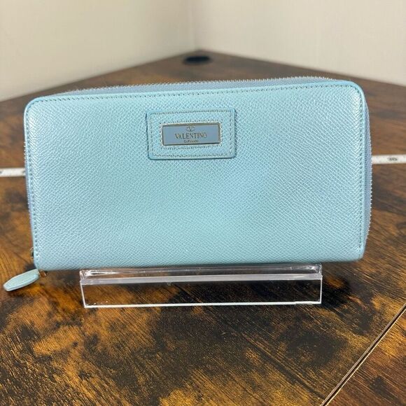 Valentino Garavani Leather Zippy Wallet Full‎ Zip Porcelain Blue - Picture 1 of 10